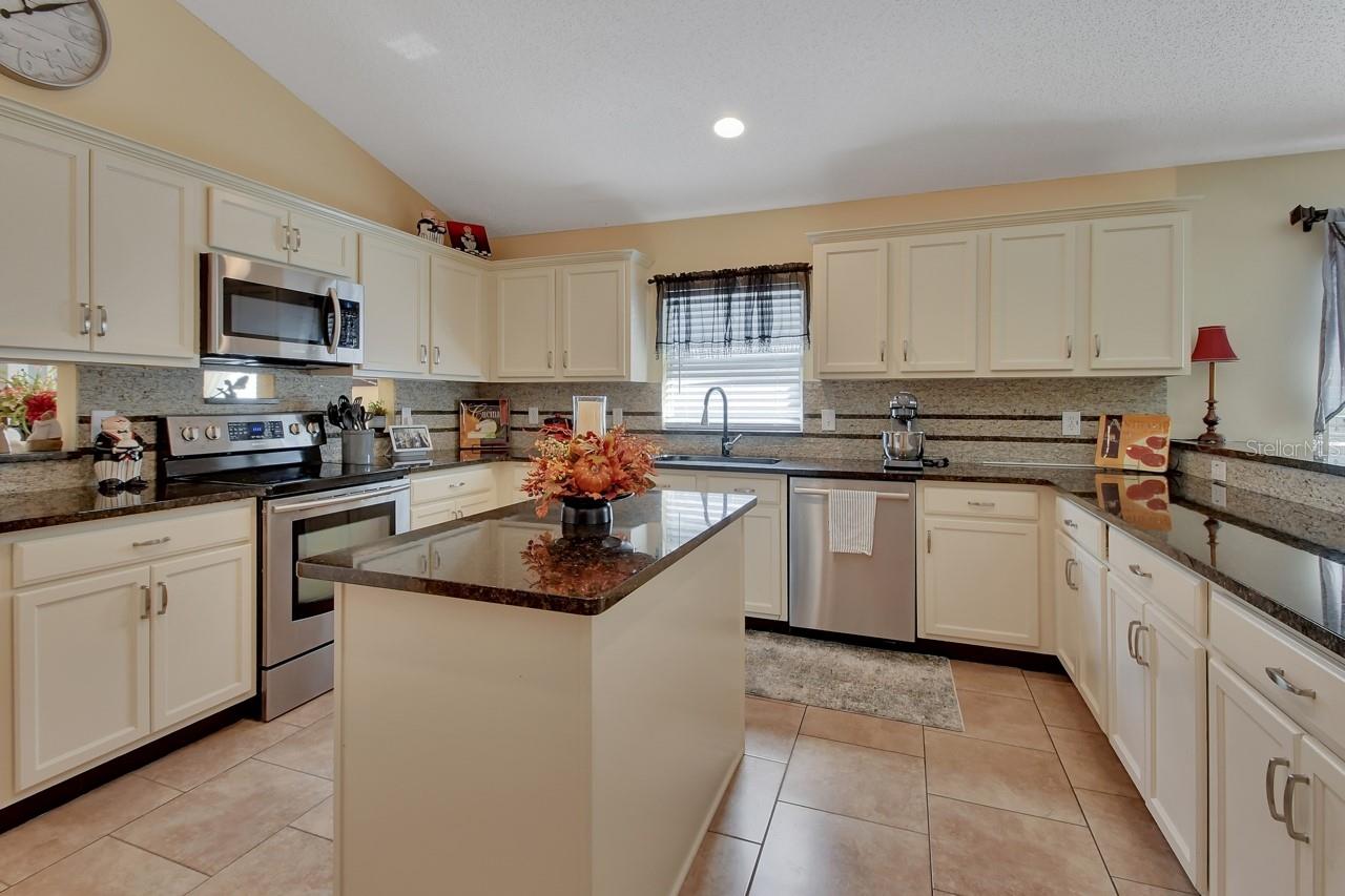 Image 13 of 43 For 592 Blue Park Road