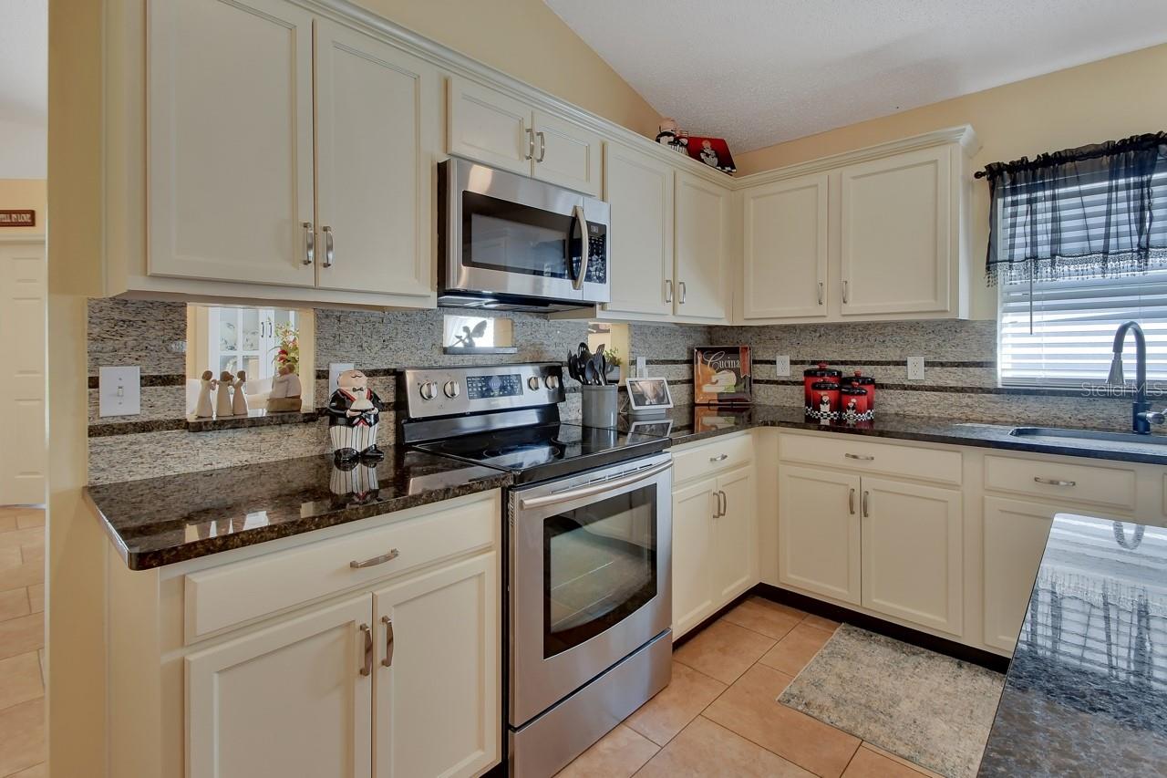 Image 14 of 43 For 592 Blue Park Road