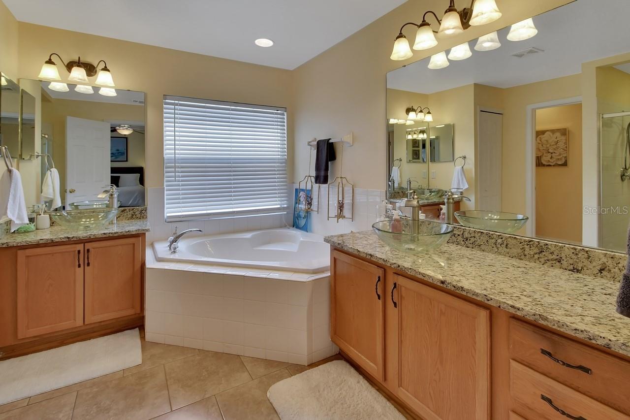 Image 24 of 43 For 592 Blue Park Road