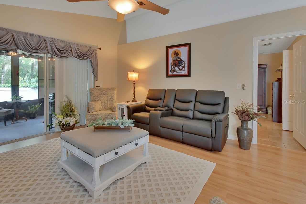 Image 9 of 43 For 592 Blue Park Road