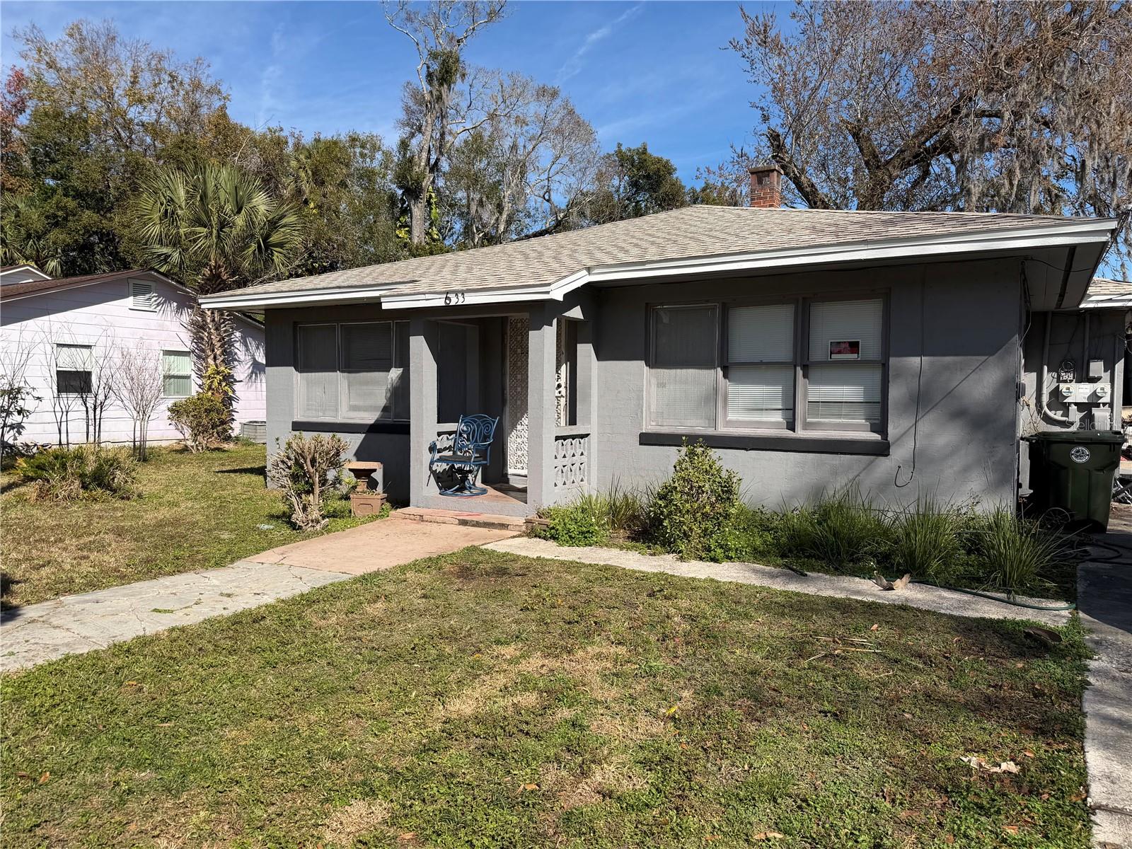 Image 4 of 7 For 633 Byron Avenue