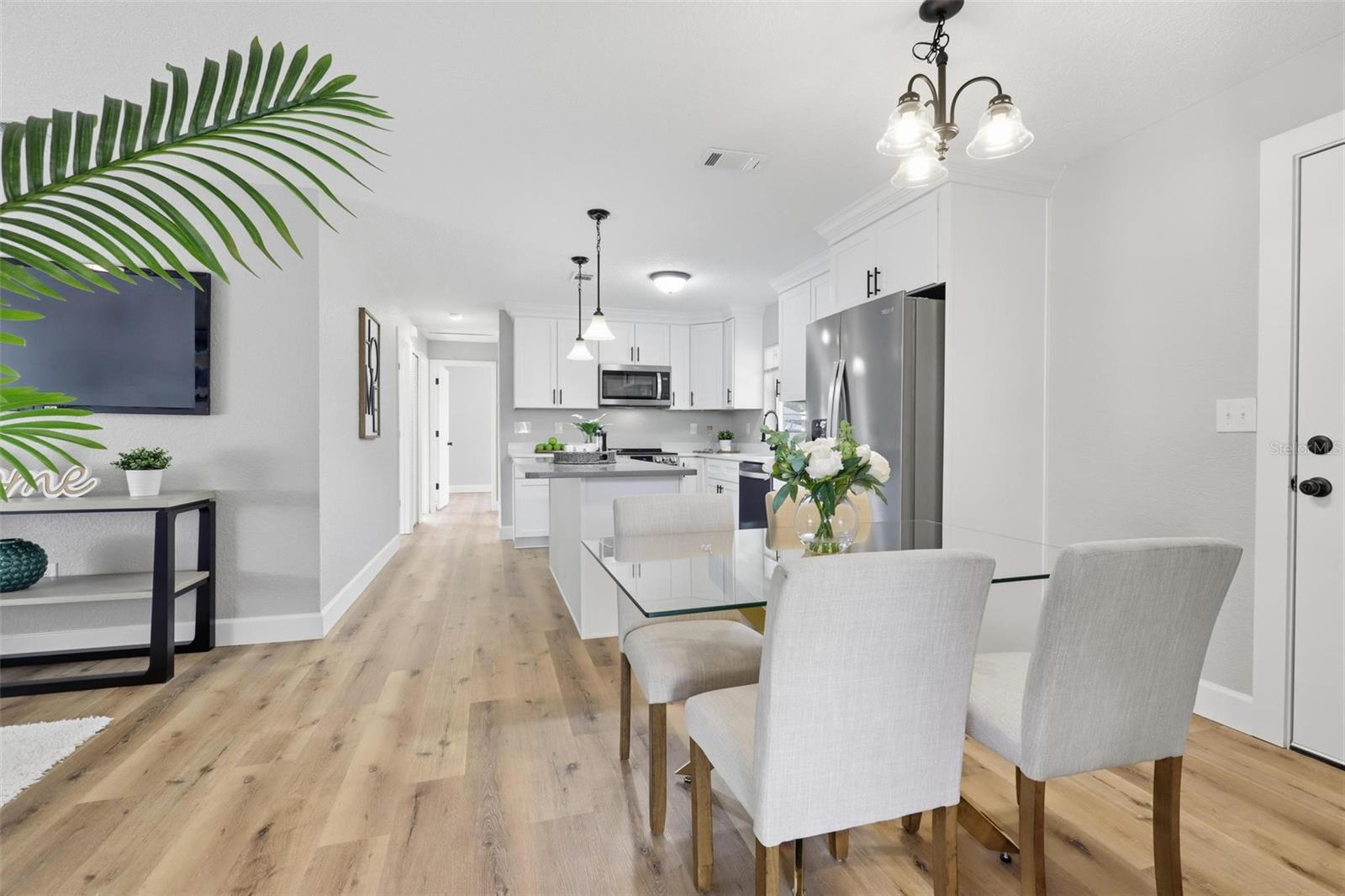 Image 6 of 24 For 225 Volusia Avenue