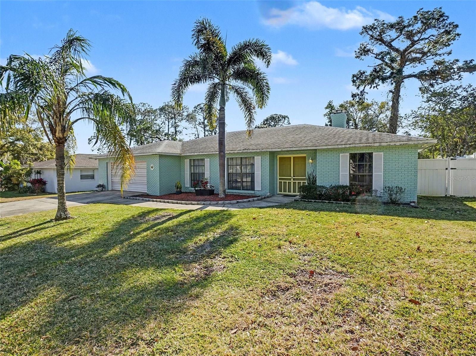 Image 15 of 31 For 7618 Waunatta Court