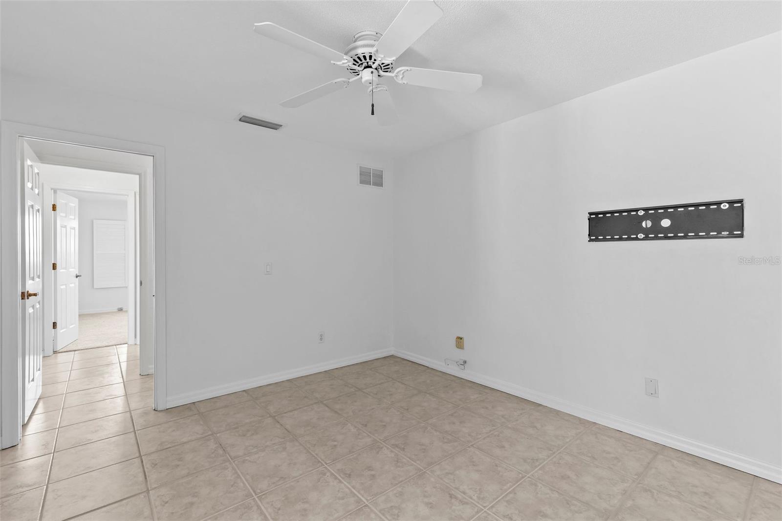 Image 14 of 52 For 36 Sand Dollar Drive