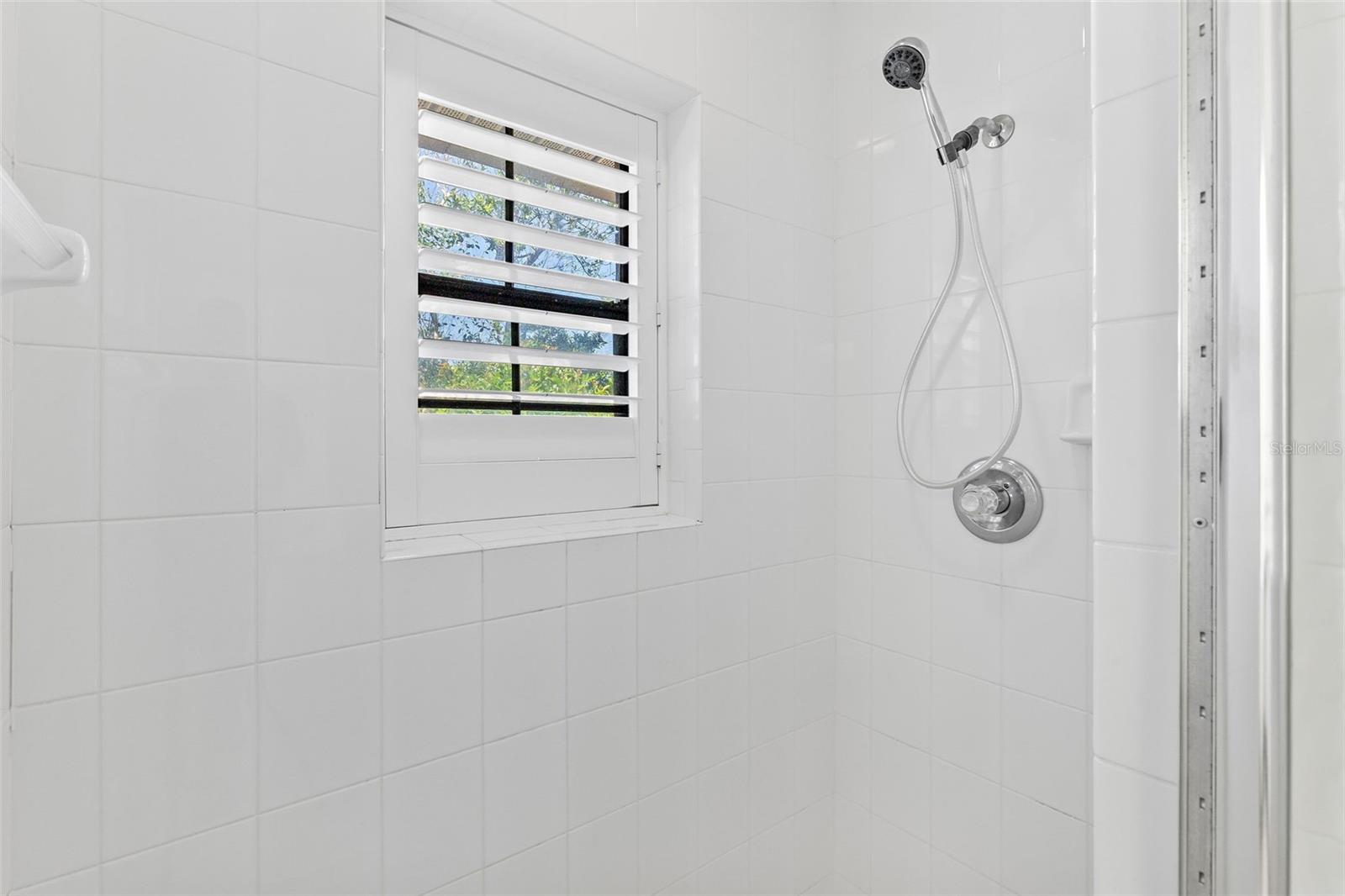 Image 27 of 52 For 36 Sand Dollar Drive