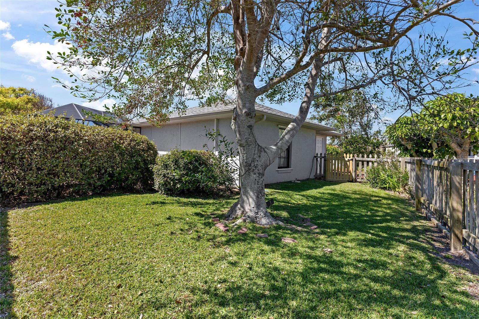 Image 38 of 52 For 36 Sand Dollar Drive