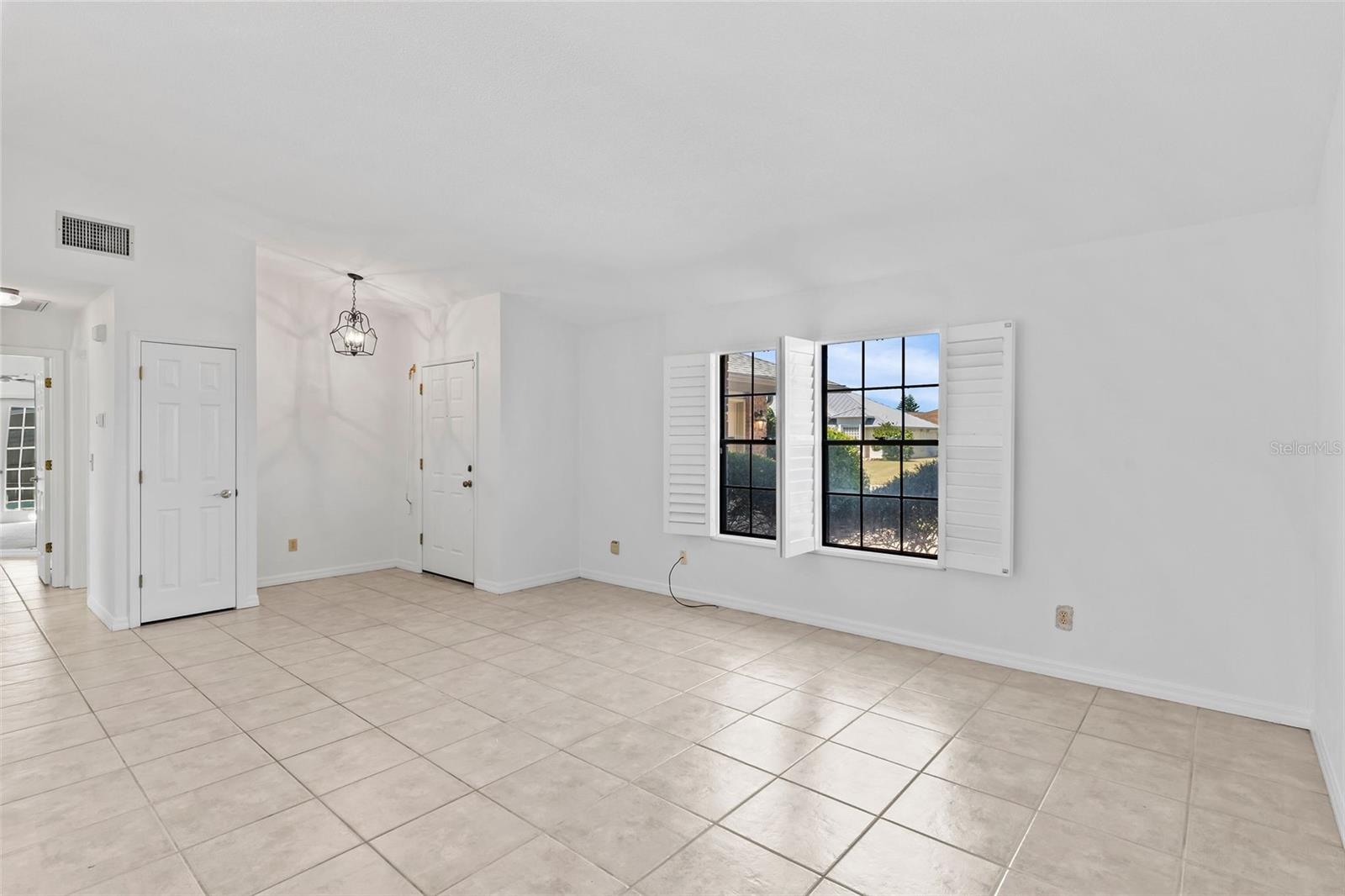 Image 4 of 52 For 36 Sand Dollar Drive