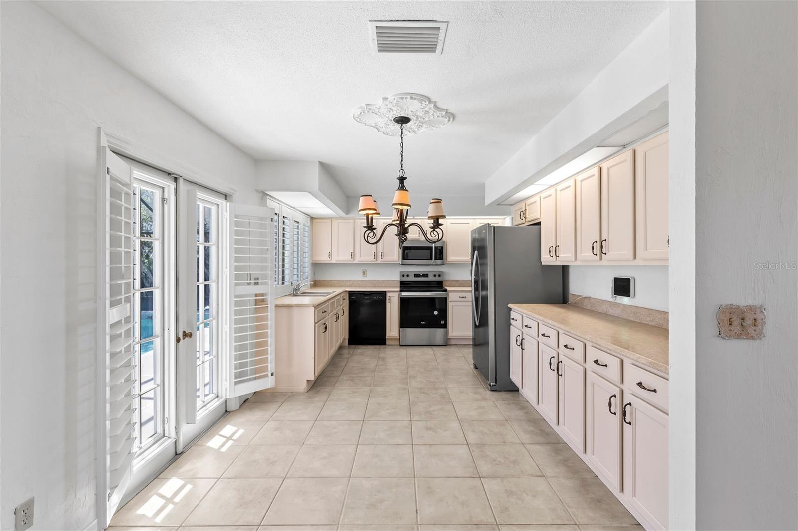 Image 7 of 52 For 36 Sand Dollar Drive