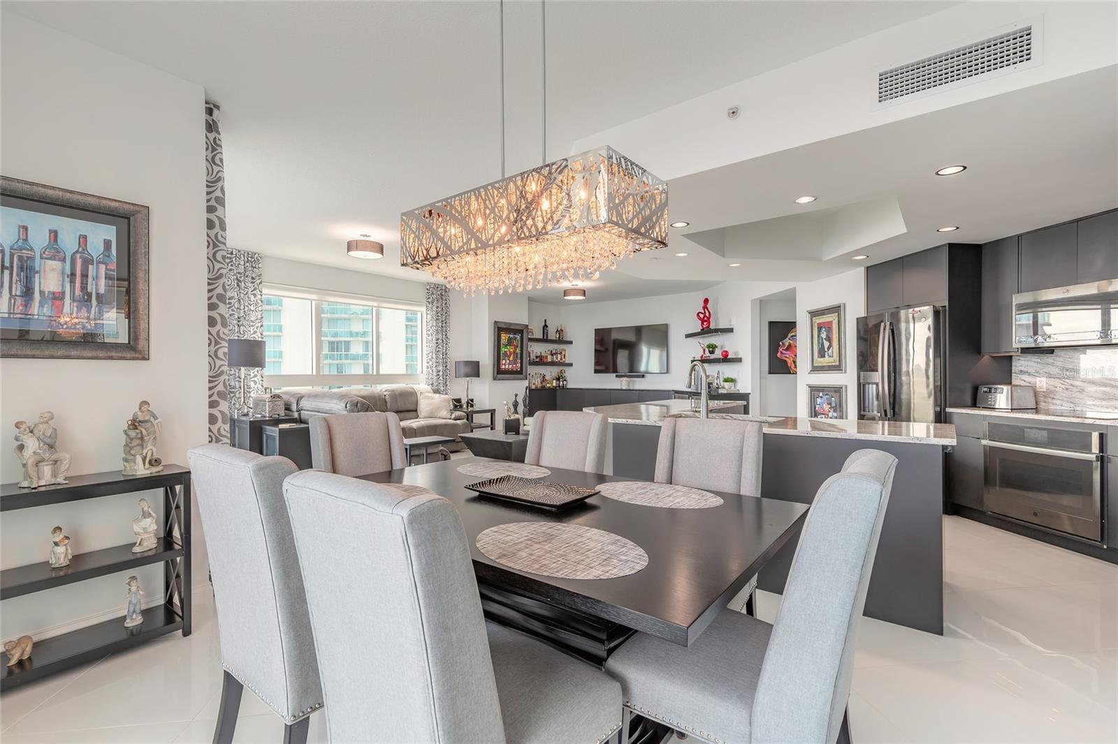 Image 14 of 45 For 241 Riverside Drive 701