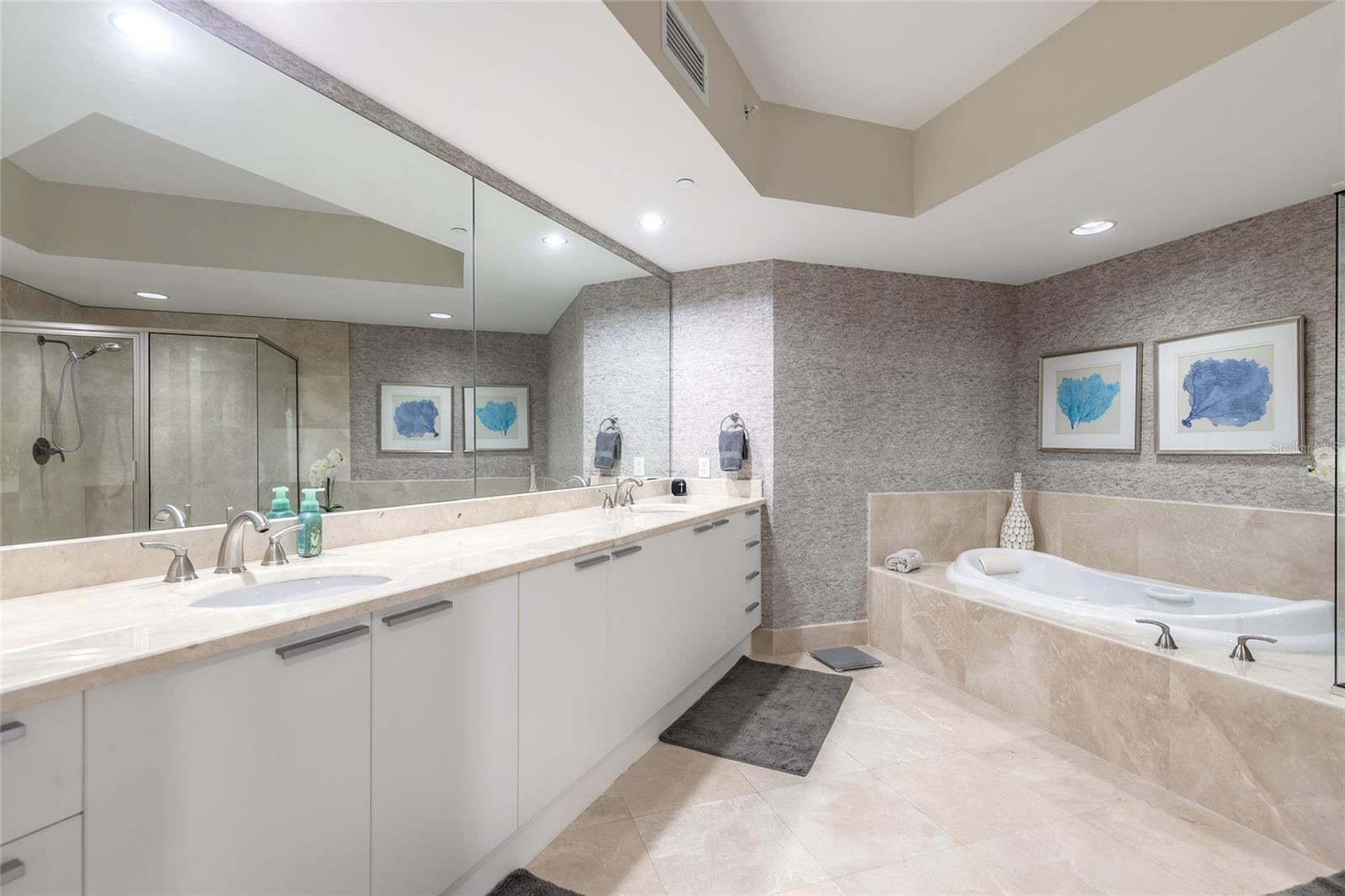 Image 18 of 45 For 241 Riverside Drive 701