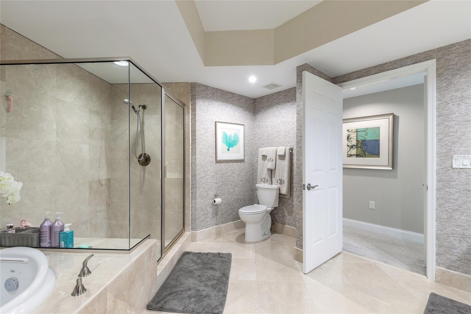 Image 20 of 45 For 241 Riverside Drive 701