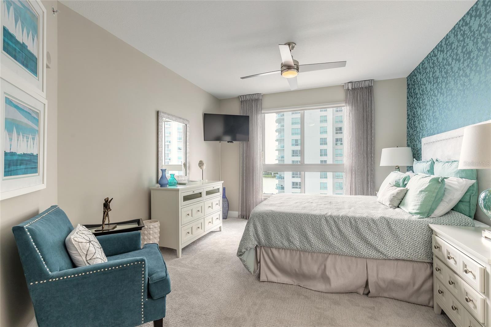 Image 21 of 45 For 241 Riverside Drive 701