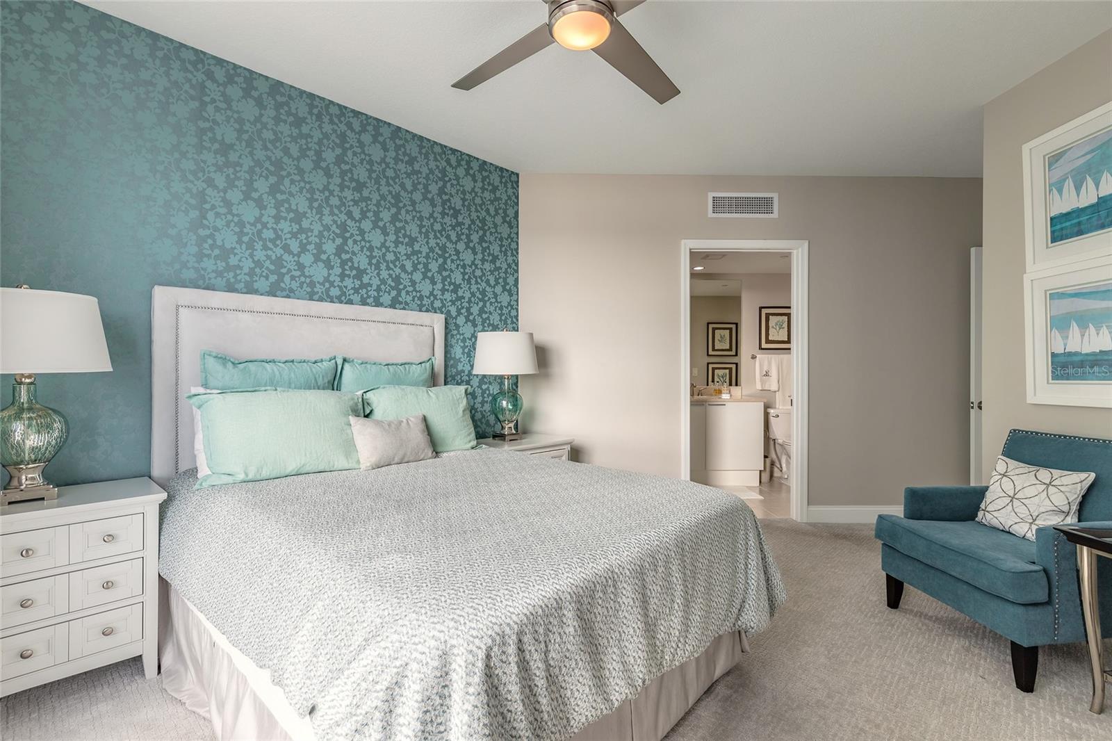 Image 22 of 45 For 241 Riverside Drive 701