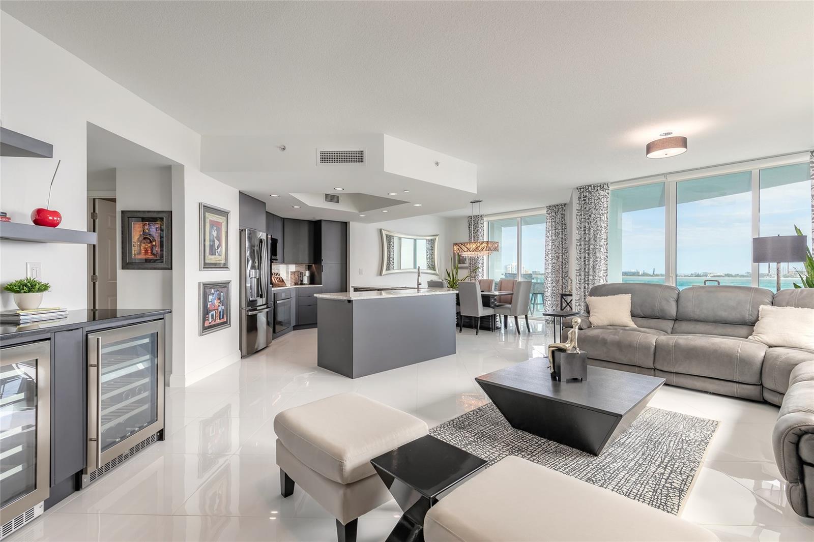 Image 3 of 45 For 241 Riverside Drive 701