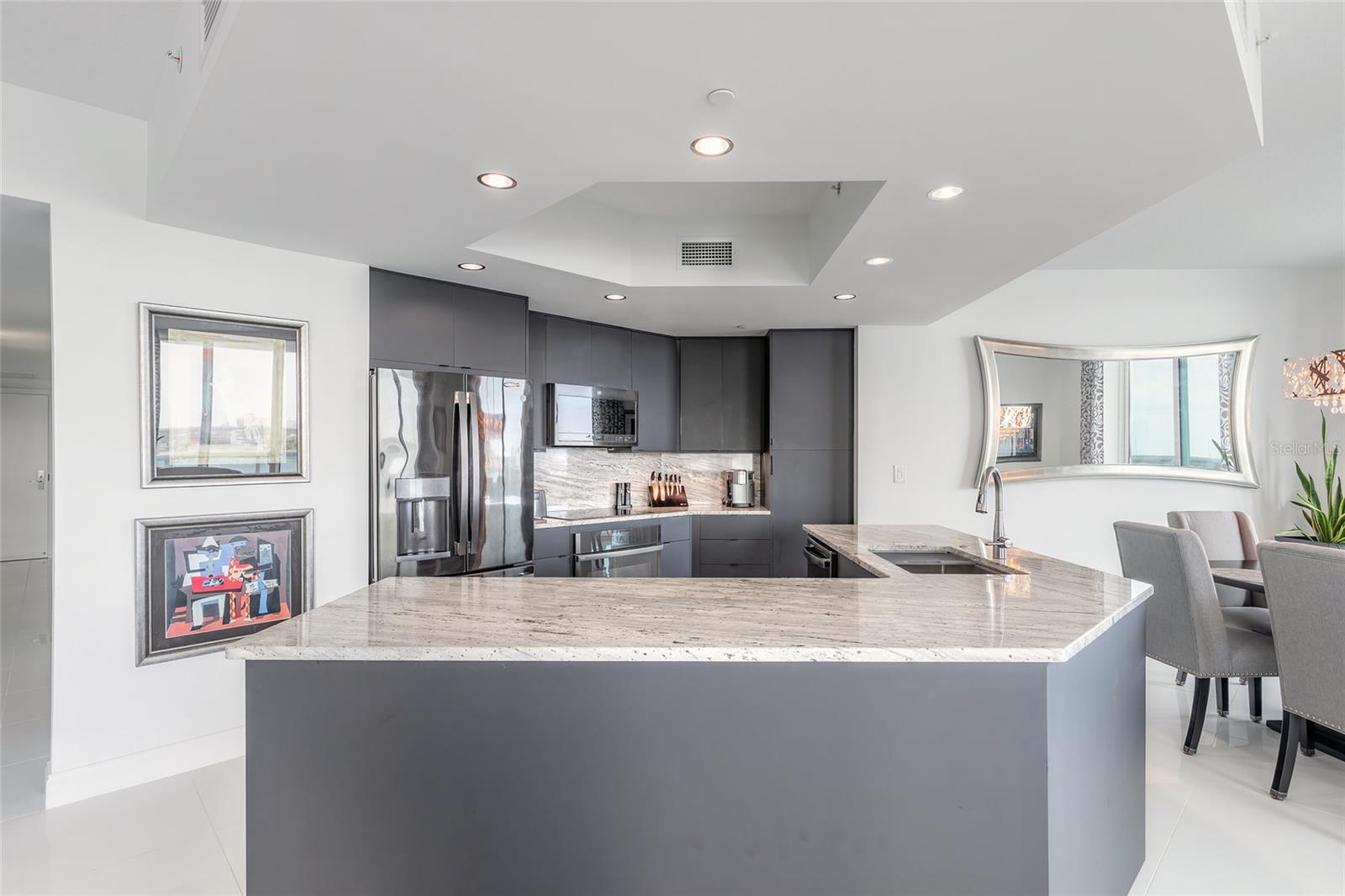 Image 5 of 45 For 241 Riverside Drive 701