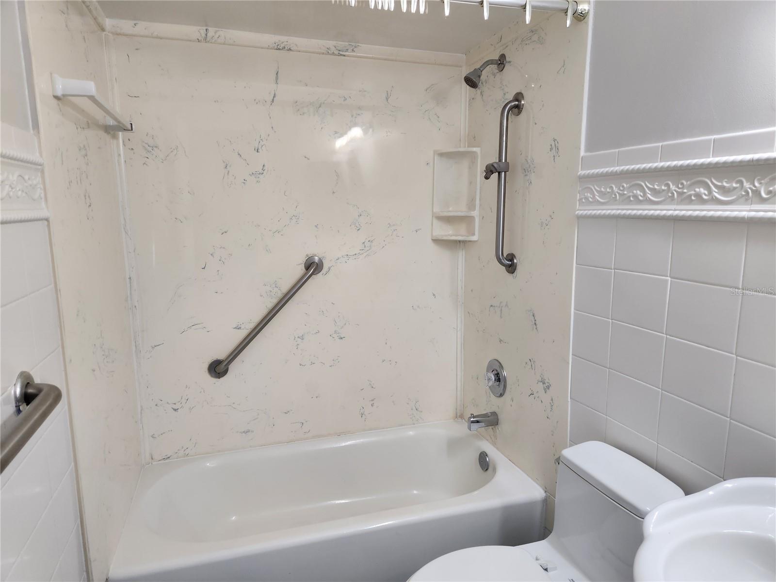 Image 14 of 18 For 1007 Tompkins Drive