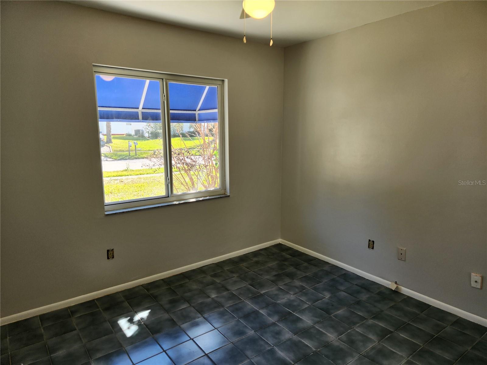 Image 15 of 18 For 1007 Tompkins Drive