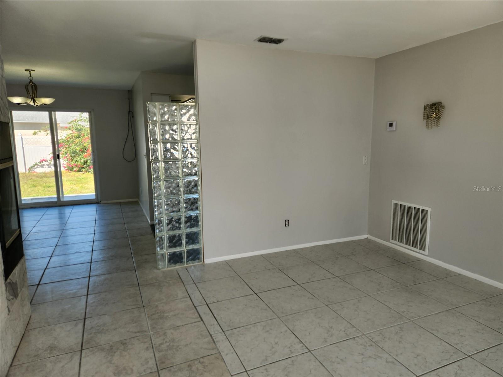 Image 7 of 18 For 1007 Tompkins Drive