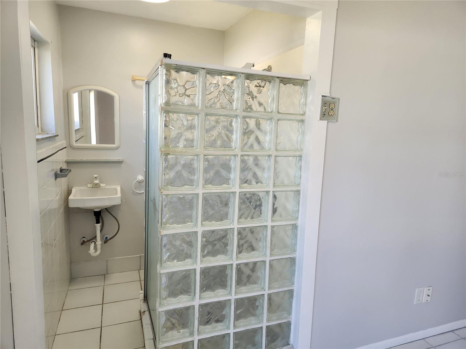 Image 9 of 18 For 1007 Tompkins Drive