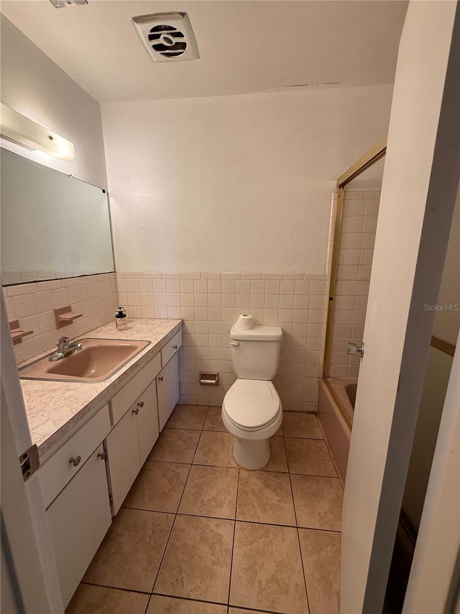 Image 3 of 12 For 328 2nd Street