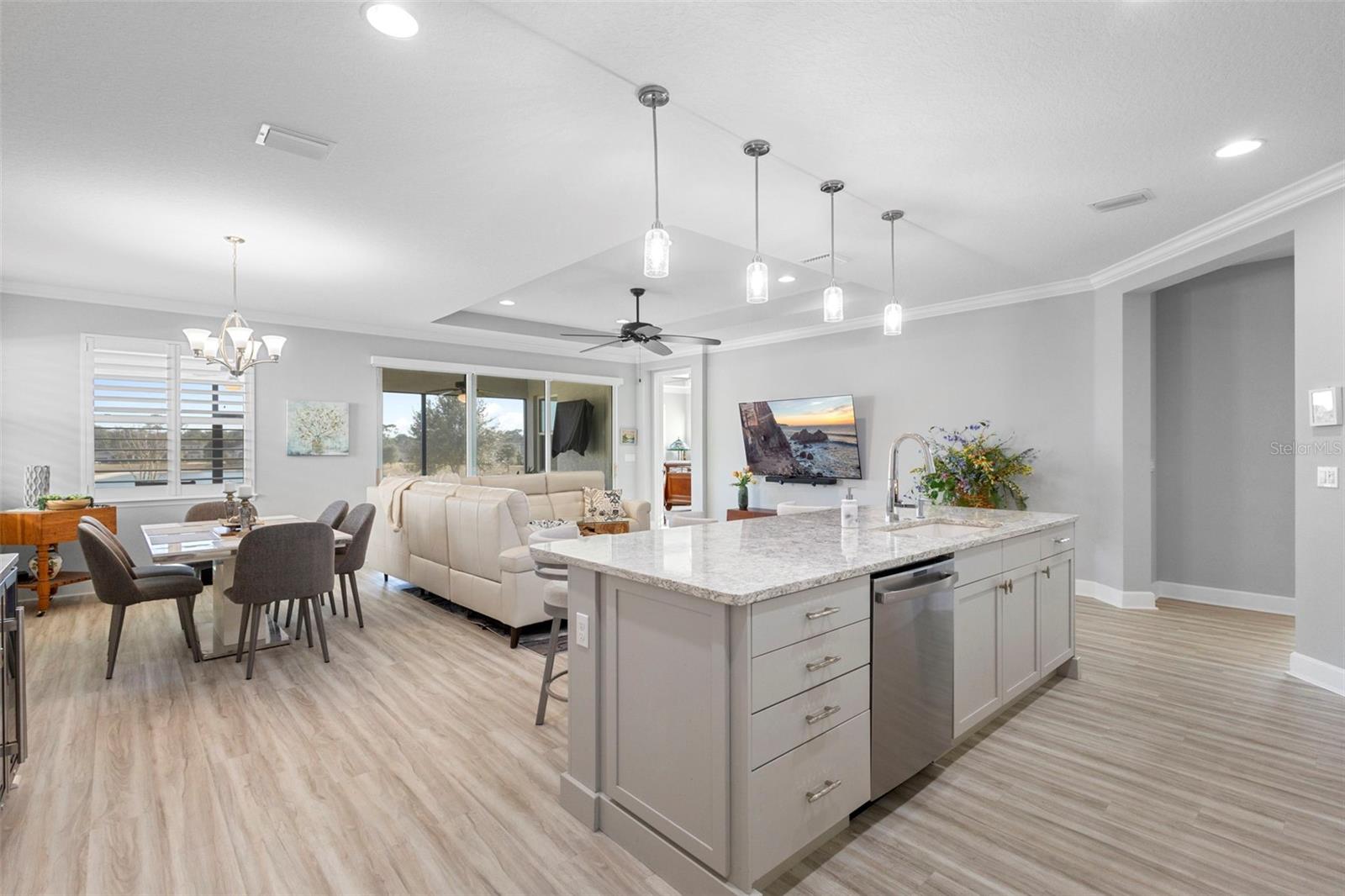 Image 13 of 53 For 1188 Victoria Hills Drive N