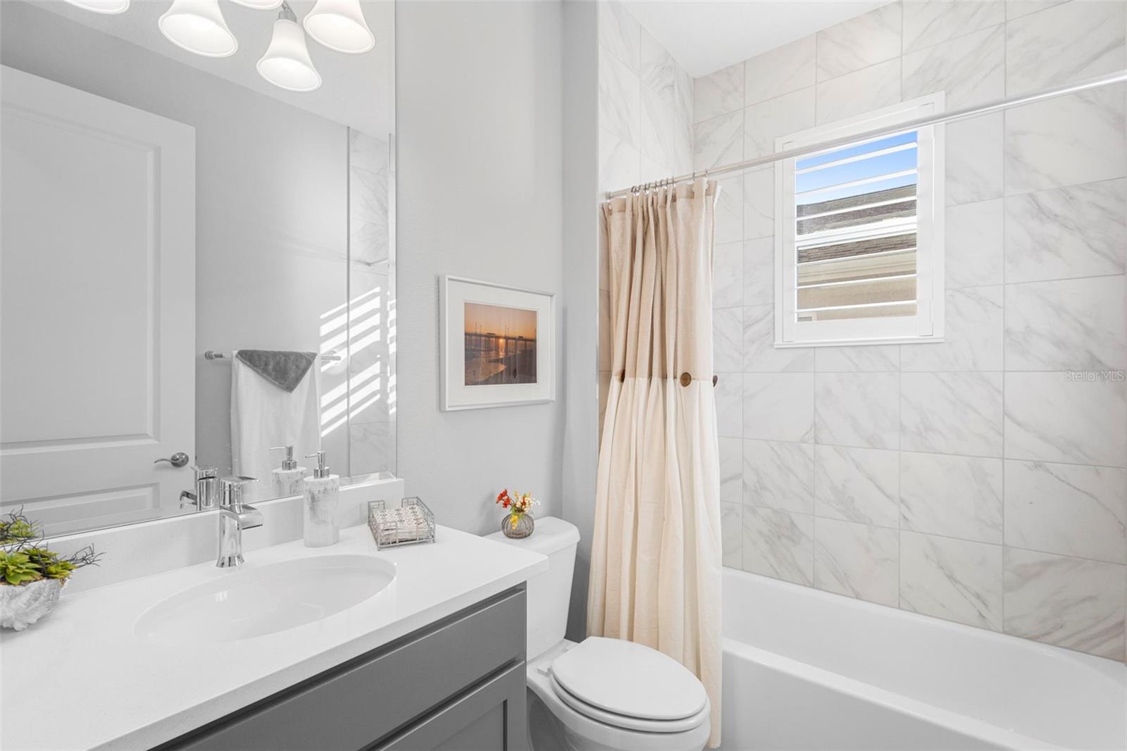 Image 33 of 53 For 1188 Victoria Hills Drive N