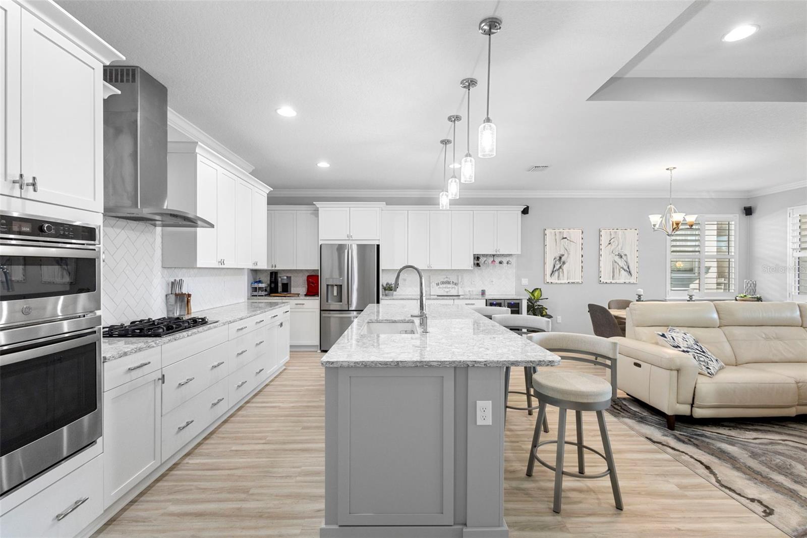 Image 9 of 53 For 1188 Victoria Hills Drive N