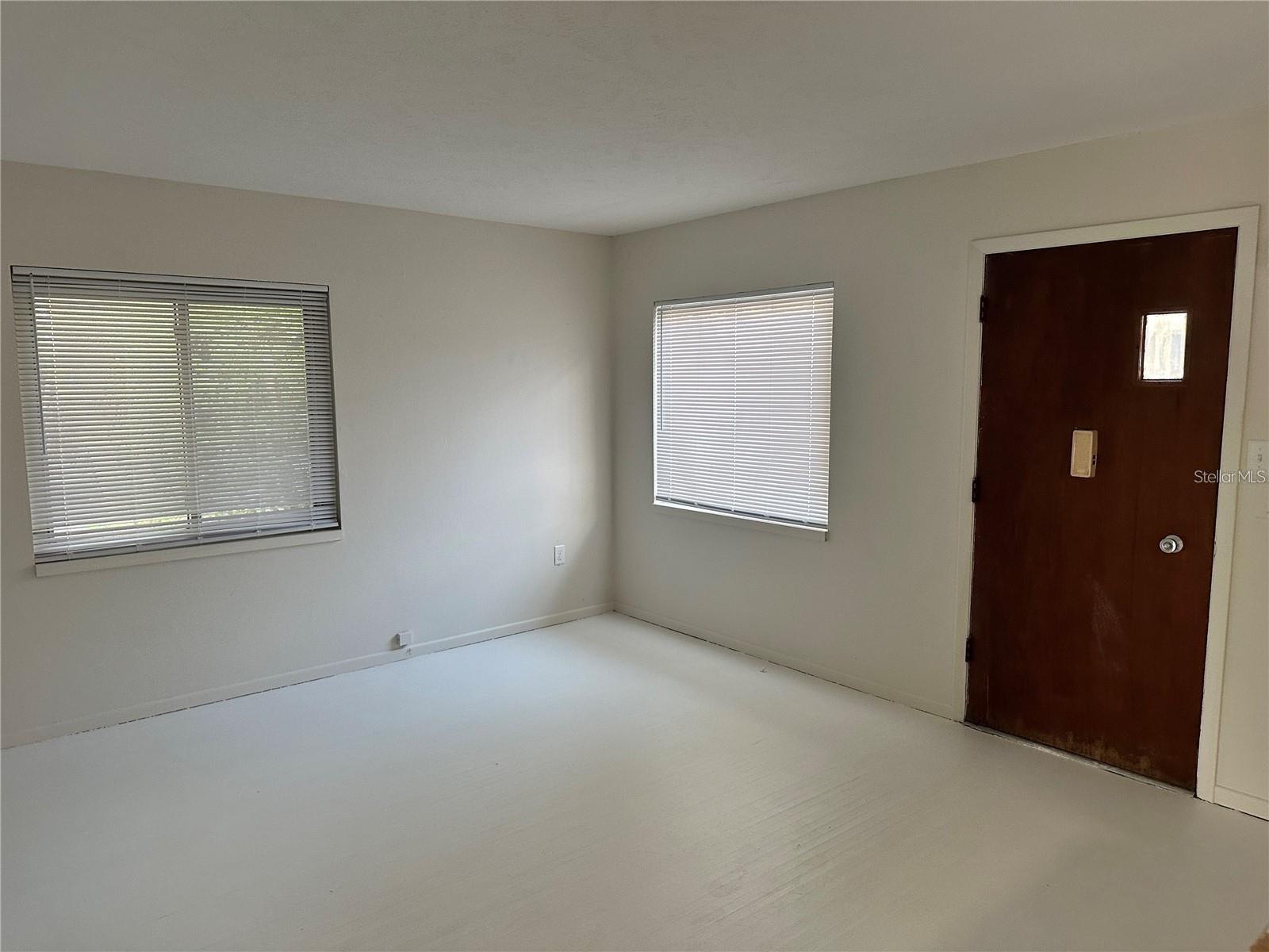 Image 3 of 7 For 240 Howry Avenue