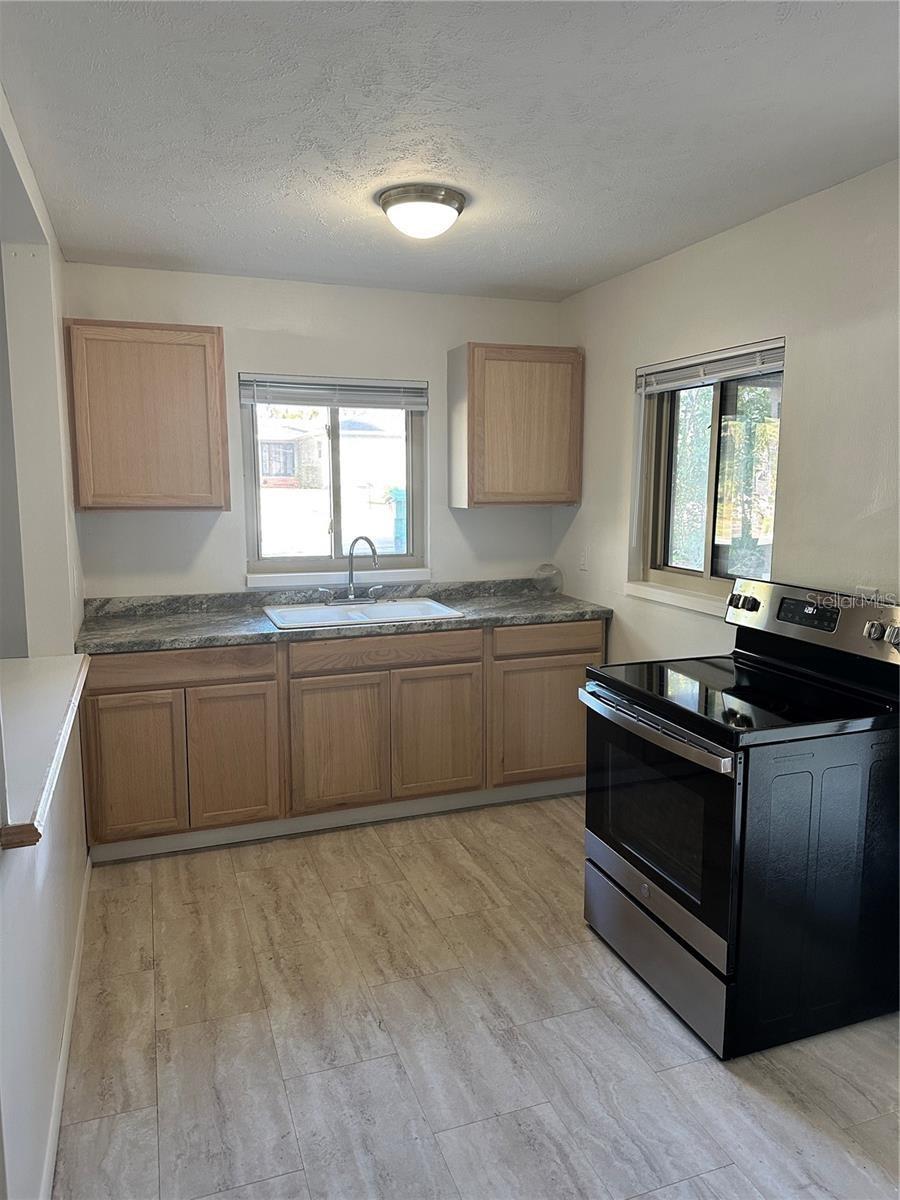 Image 4 of 7 For 240 Howry Avenue