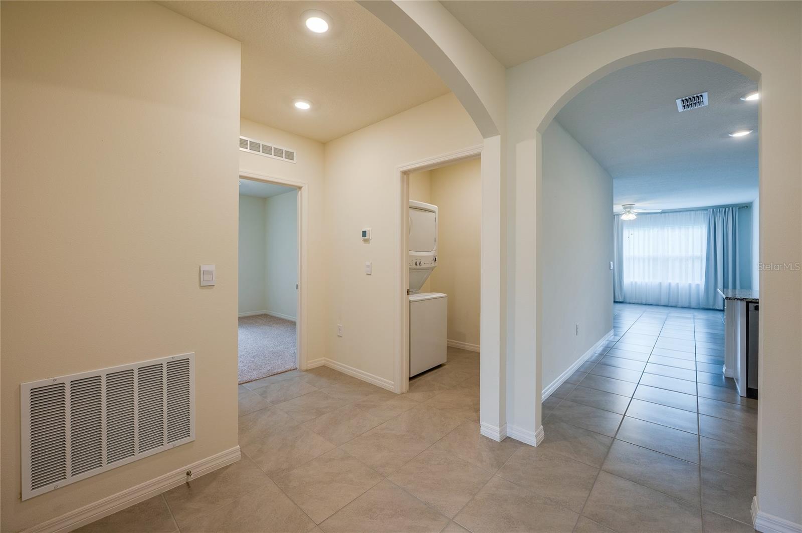 Image 14 of 59 For 324 Camilla Road