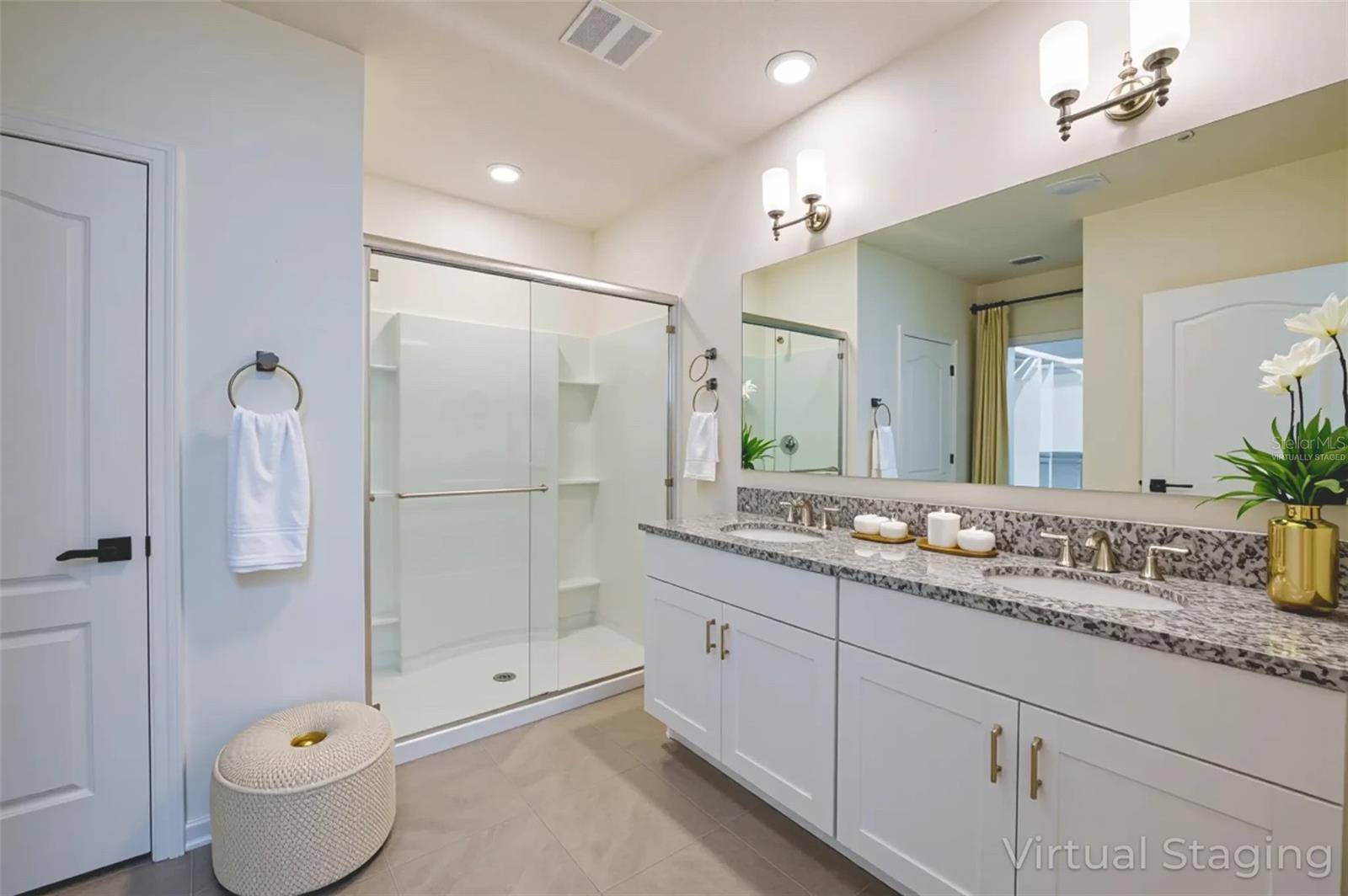 Image 33 of 59 For 324 Camilla Road