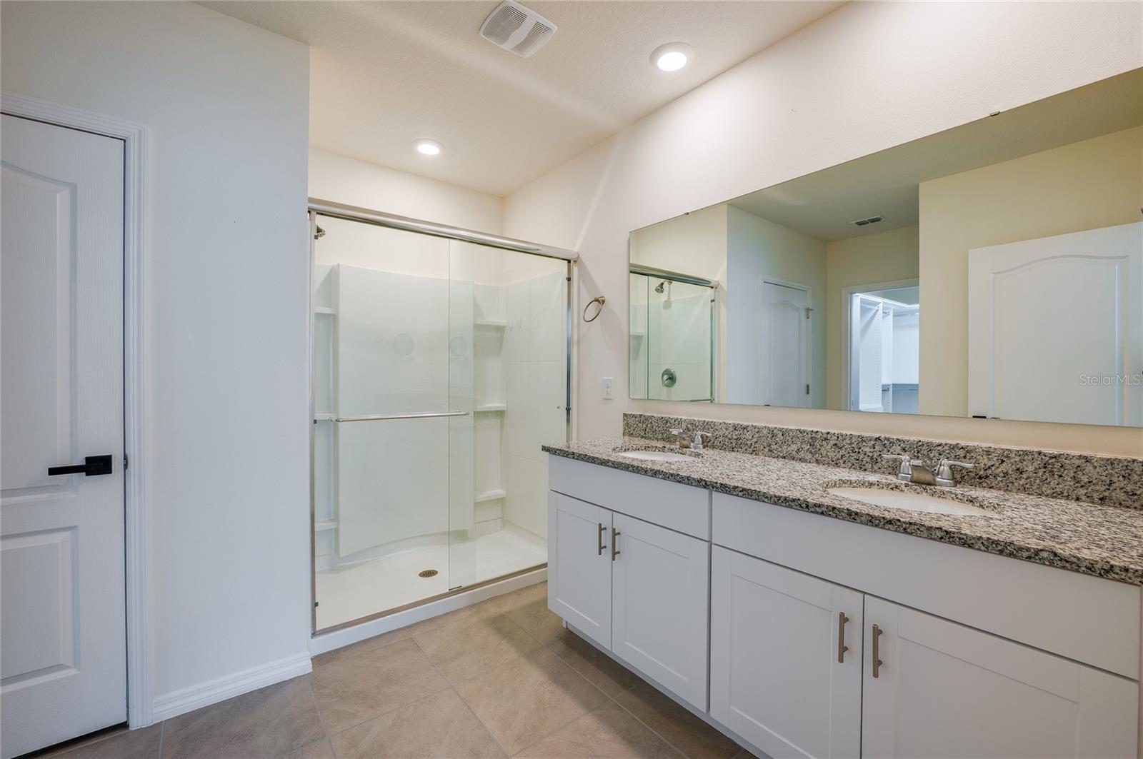 Image 34 of 59 For 324 Camilla Road