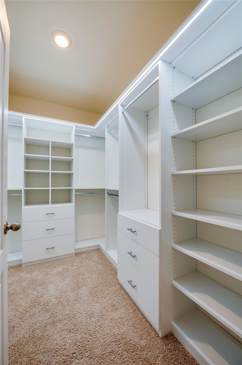 Image 36 of 59 For 324 Camilla Road