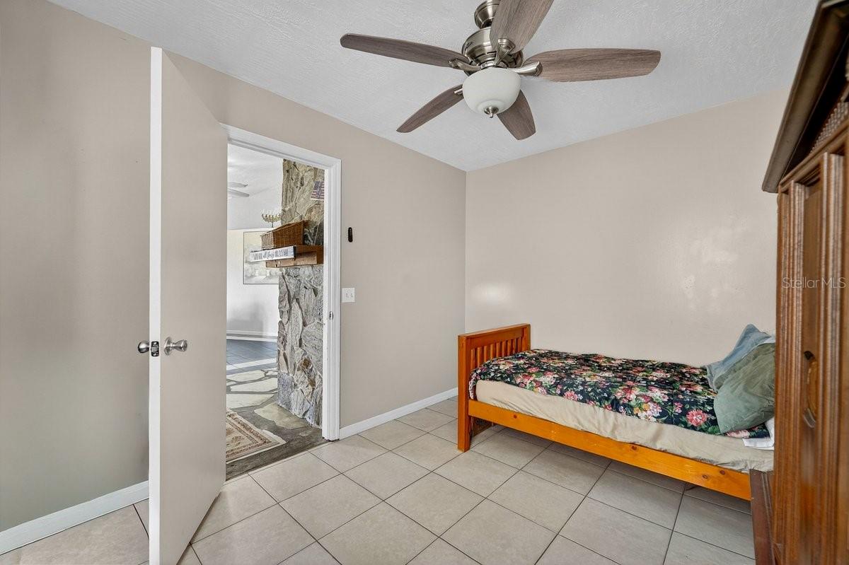 Image 19 of 48 For 2519 Fern Palm Drive