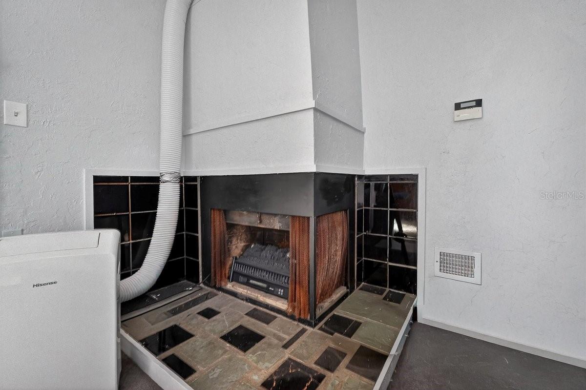 Image 32 of 48 For 2519 Fern Palm Drive