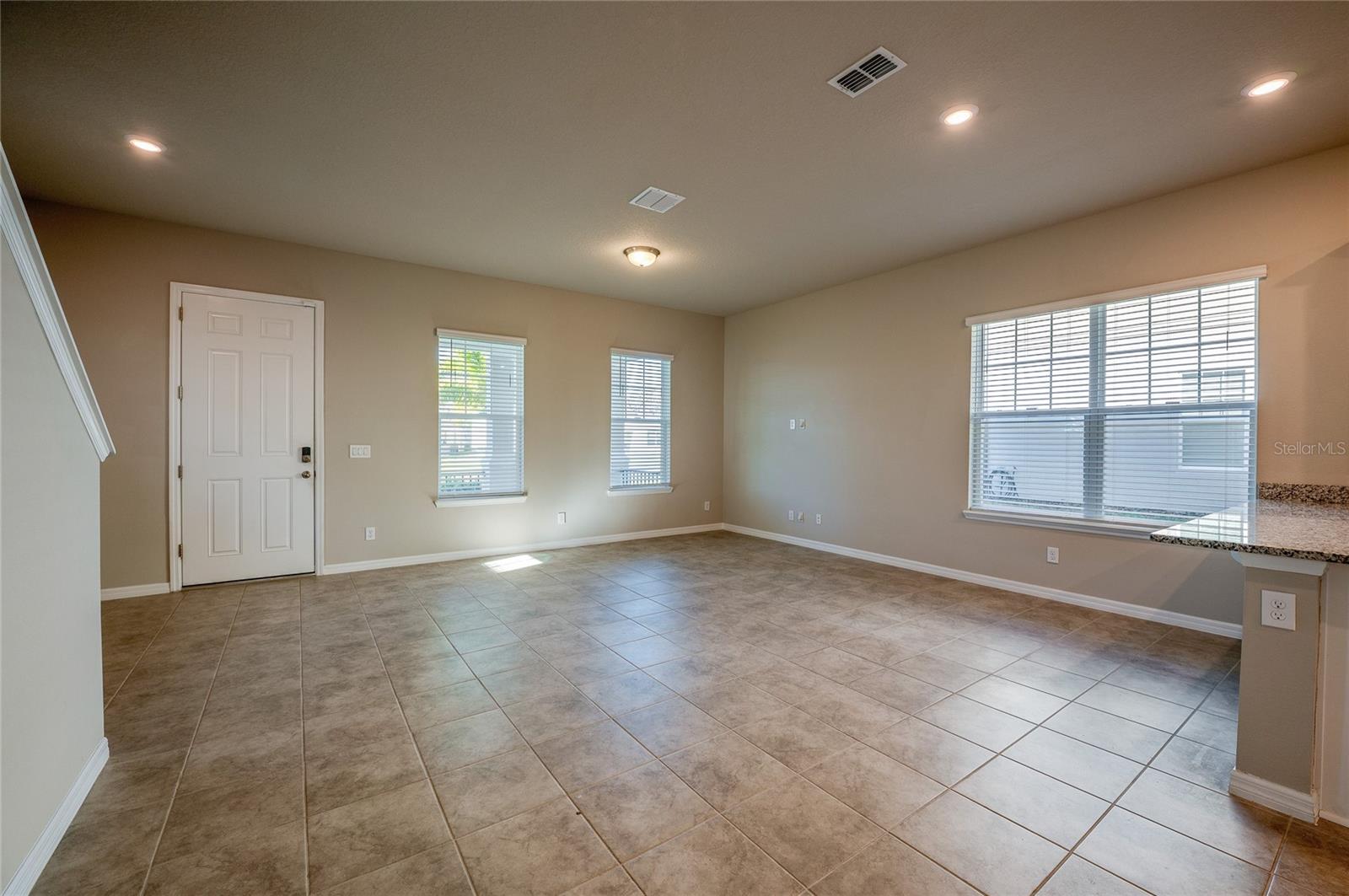 Image 15 of 81 For 2912 Meleto Boulevard