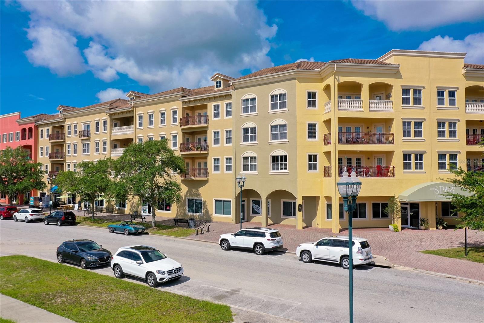 Image 70 of 81 For 2912 Meleto Boulevard