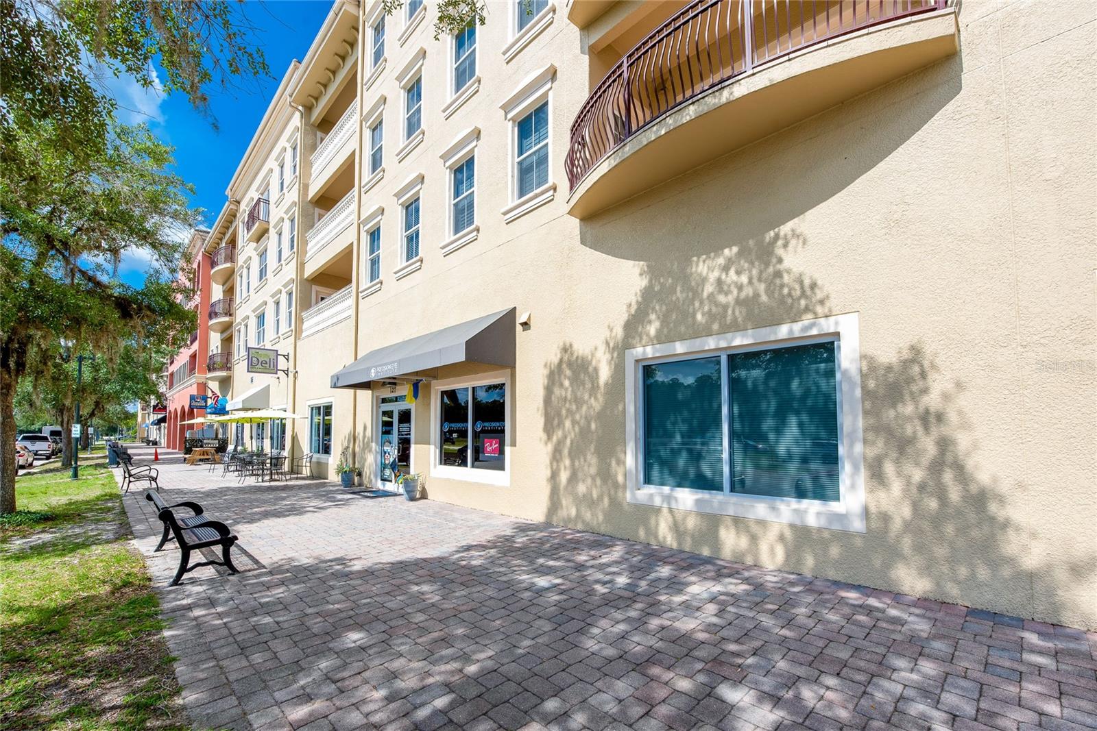 Image 80 of 81 For 2912 Meleto Boulevard