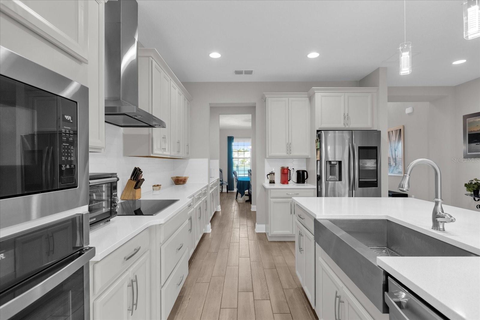 Image 11 of 55 For 740 Hyperion Drive