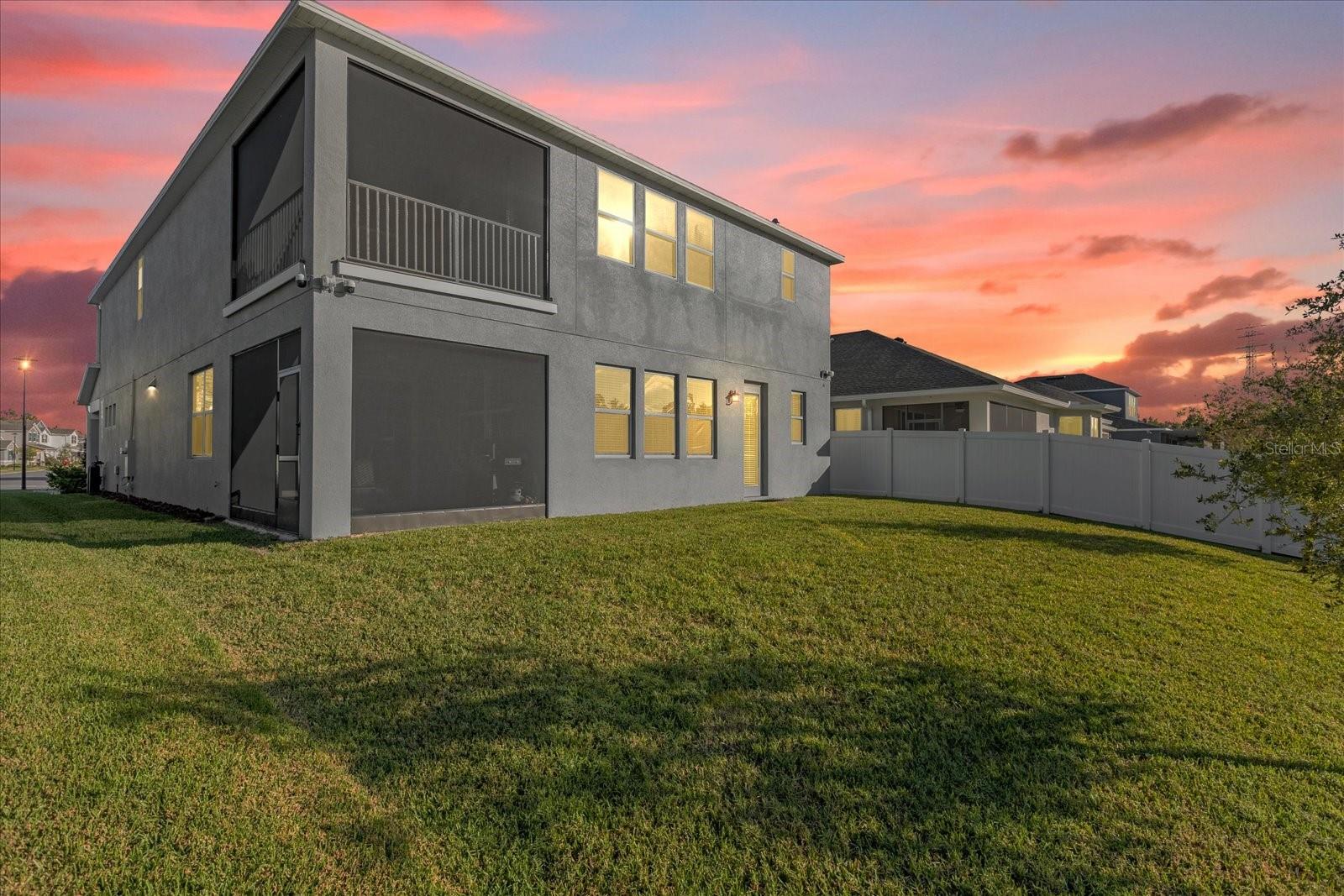 Image 42 of 55 For 740 Hyperion Drive