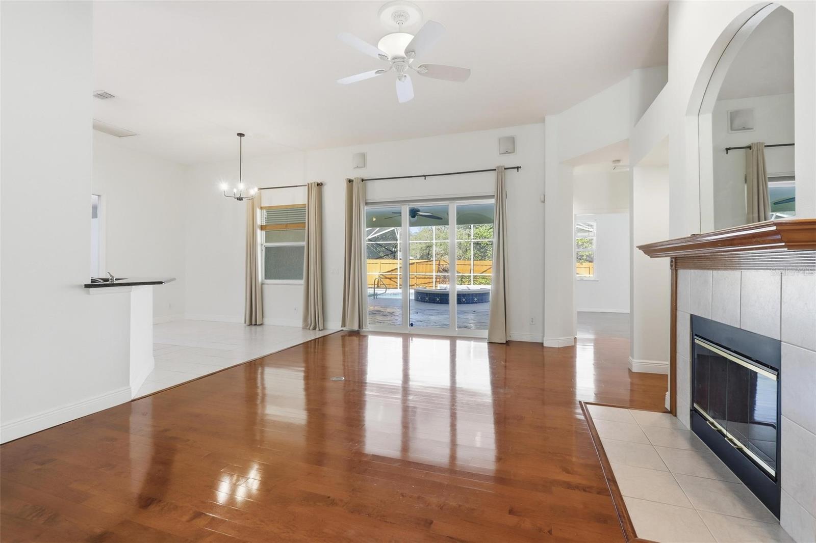 Image 18 of 57 For 1333 Branch Hill Court