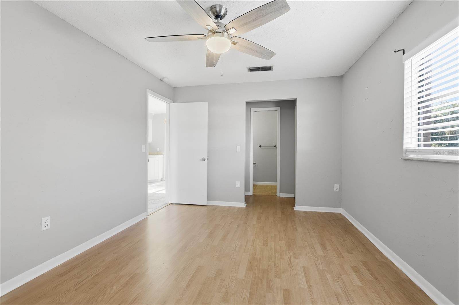 Image 13 of 27 For 3008 Calumet Drive