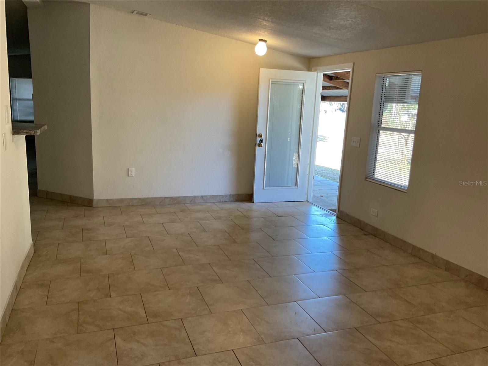 Image 13 of 17 For 39211 Coot Drive