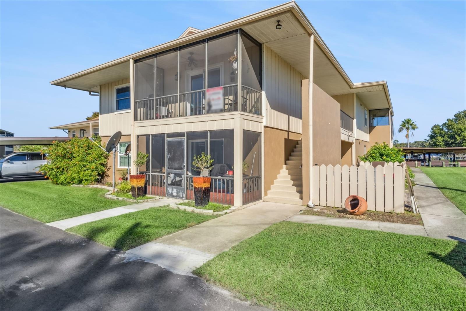 Image 2 of 19 For 1640 Juno Trail 205a