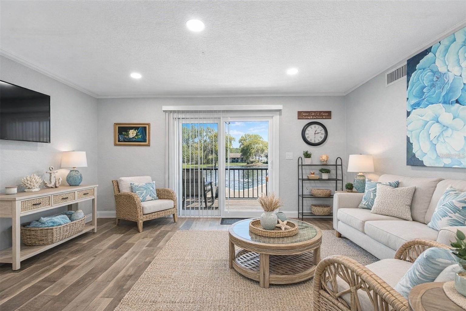 Image 3 of 19 For 1640 Juno Trail 205a