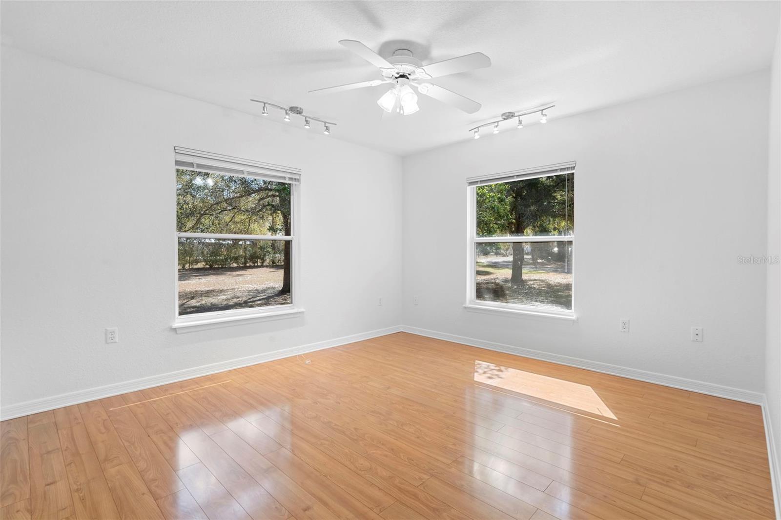 Image 22 of 52 For 2053 Bond Road