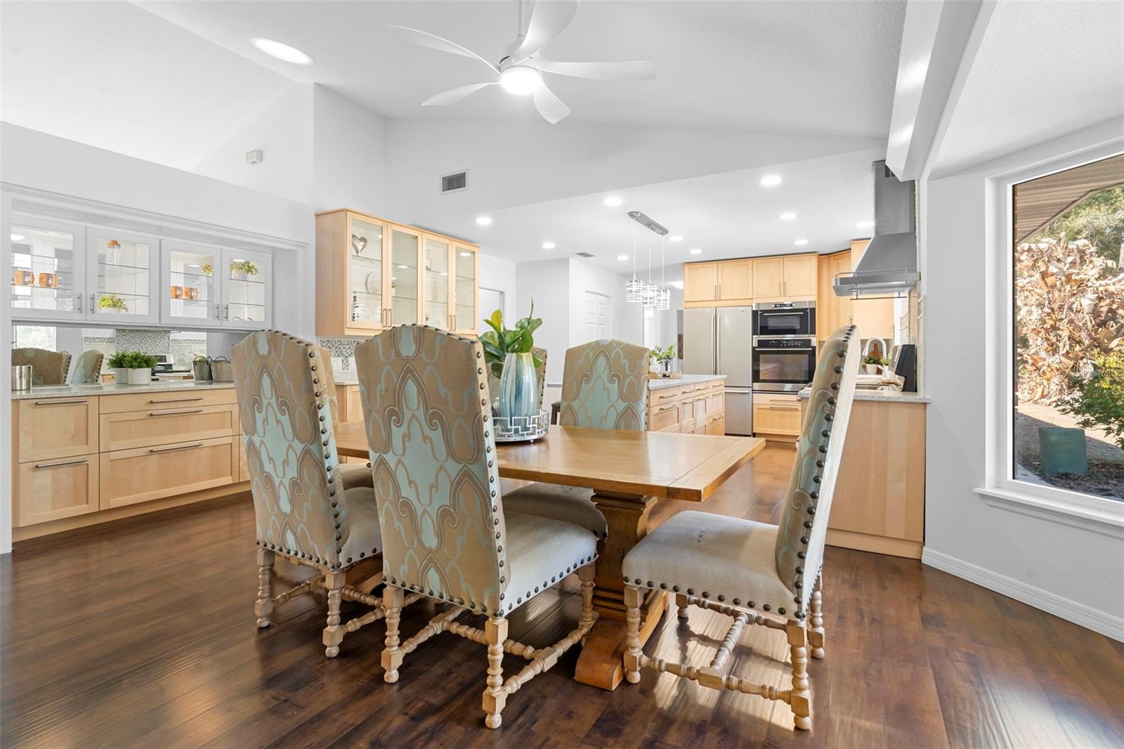 Image 9 of 52 For 2053 Bond Road