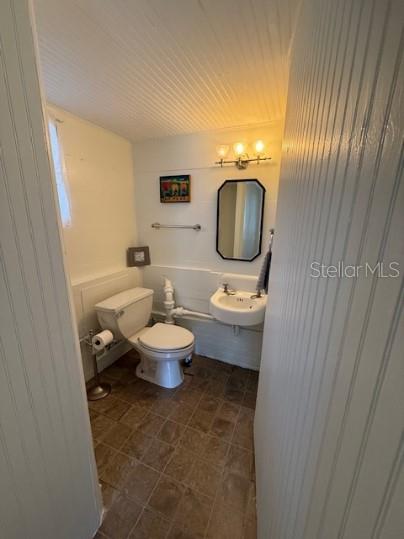 Image 14 of 23 For 350 Desoto Avenue