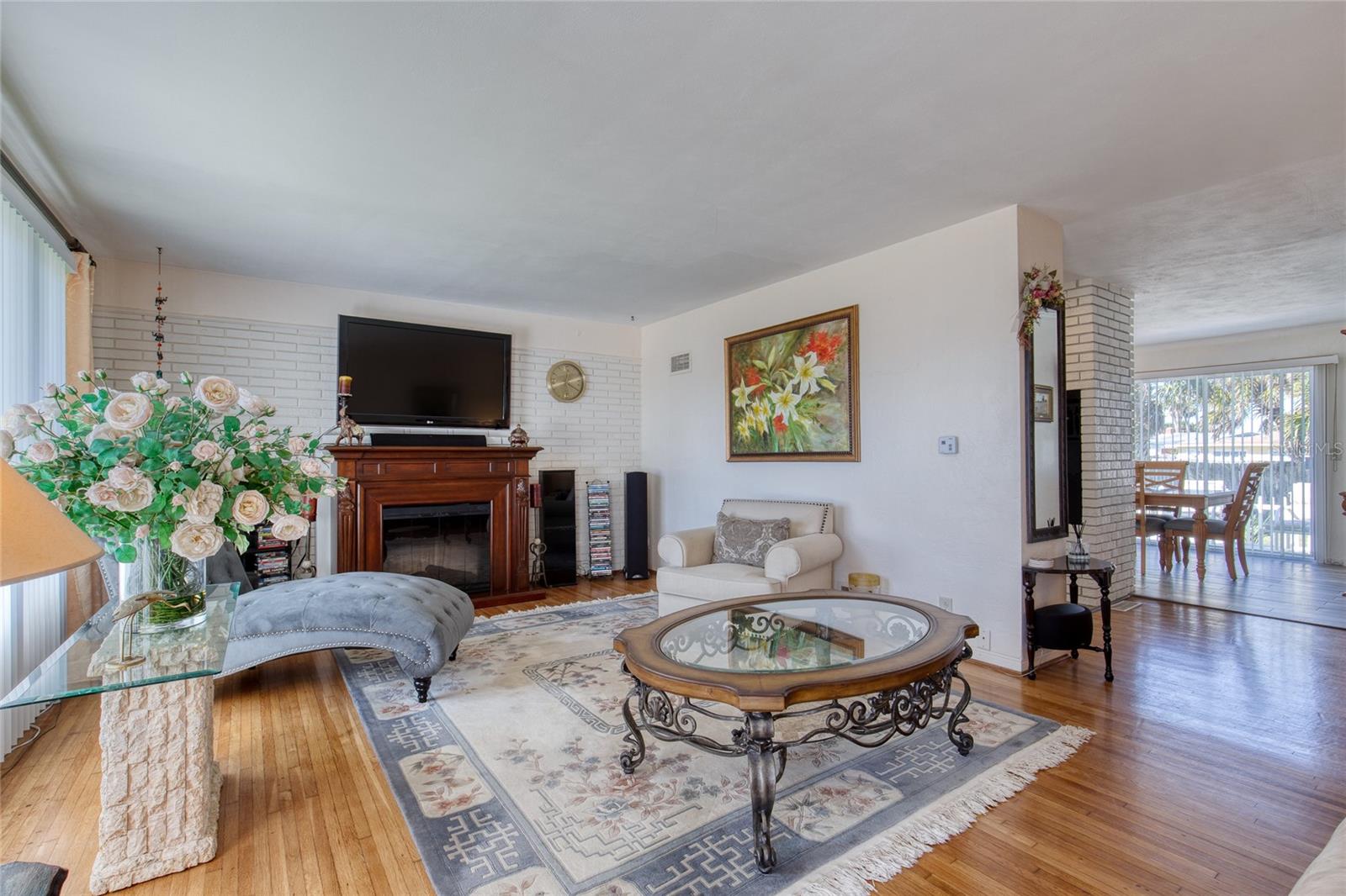 Image 10 of 41 For 6 Eucalyptus Circle