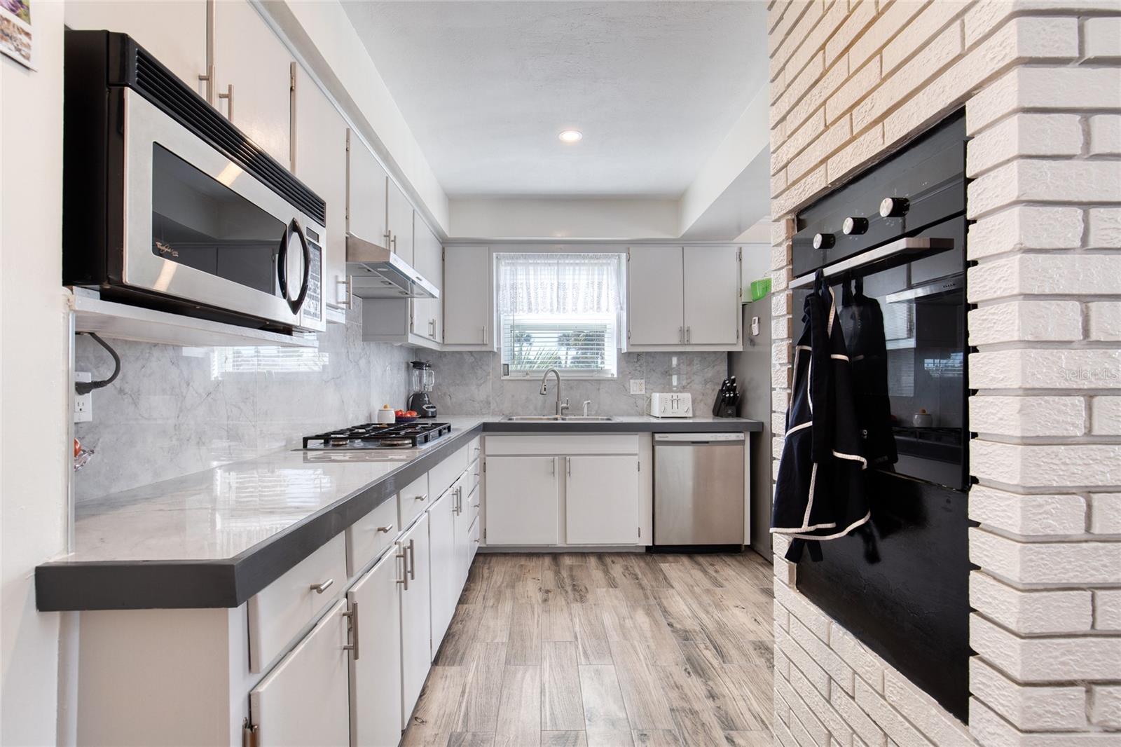 Image 13 of 41 For 6 Eucalyptus Circle